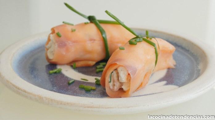 rollitos de salmón con queso