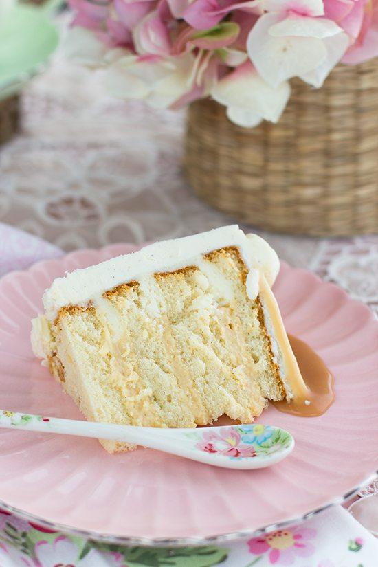Pastel de caramelo y crema