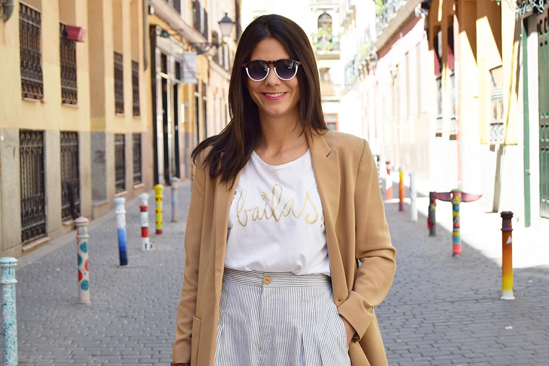 pantalones de rayas moda looks