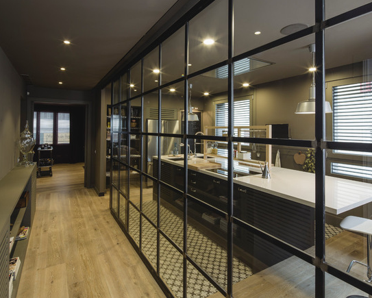 cristaleras-separando-la-cocina