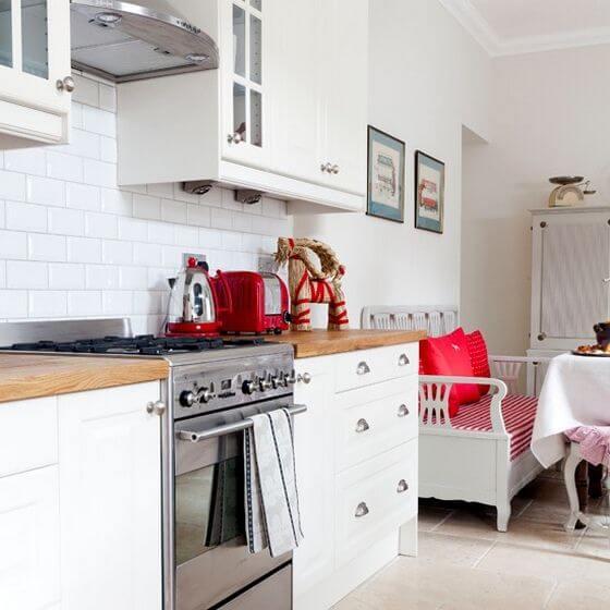 cocina decoracion rojo y blanco