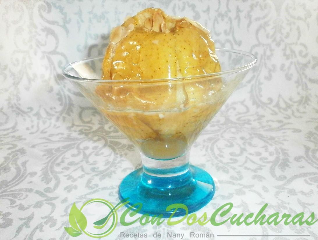 Manzanas asadas con almendras