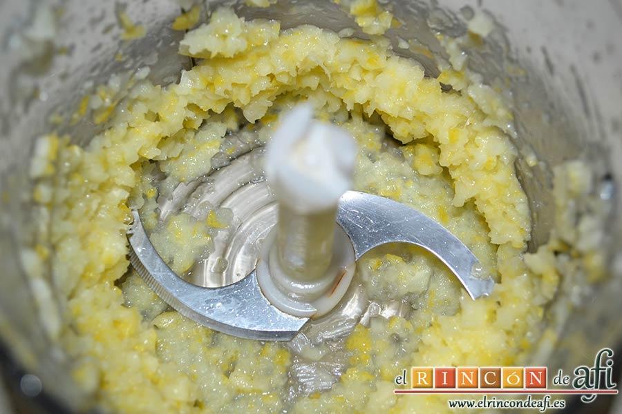 Pudin de limón, triturar bien