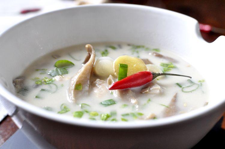 sopa-tailandesa-tom-kha-kai-10