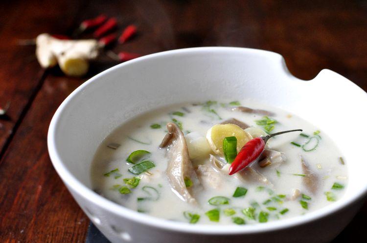 sopa-tailandesa-tom-kha-kai-11