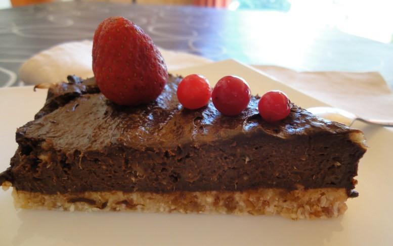 pastel de chocolate crudivegano