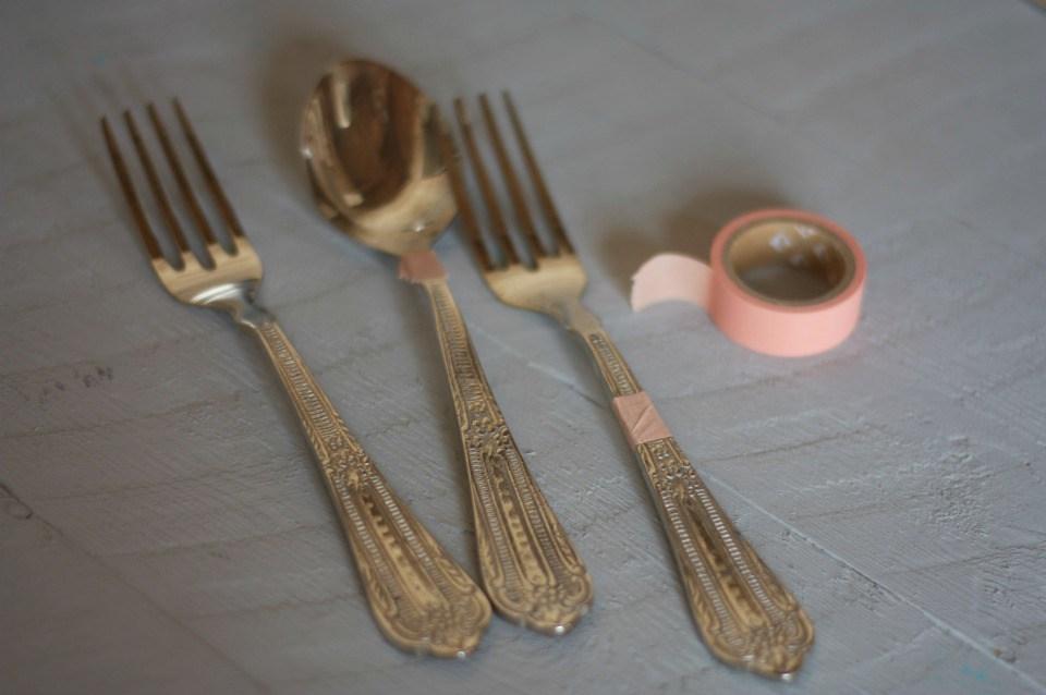 Personaliza tus cubiertos con Chalk paint