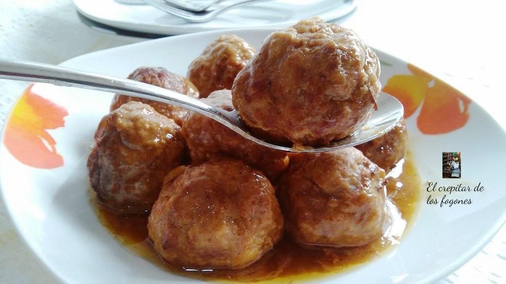 albóndigas a la bilbaina