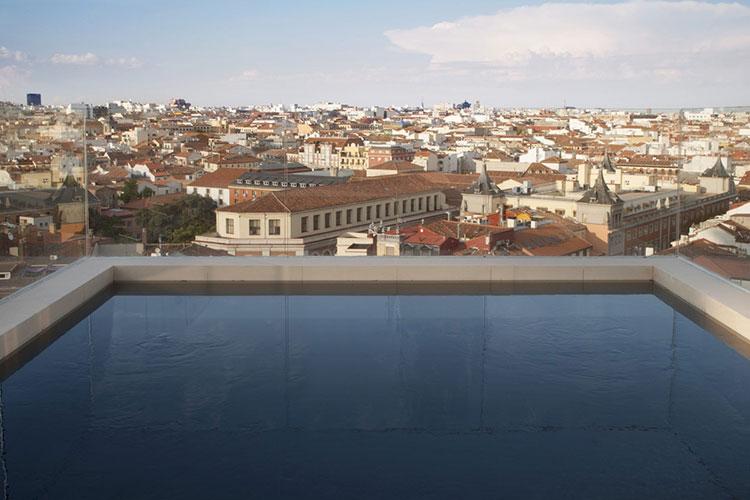 HomeLifeStyle-Magazine-Dear-Hotel-piscina