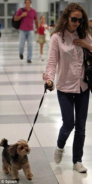 Natalie Portman y su perro