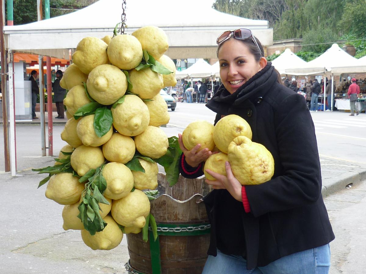 World Traveling Feet