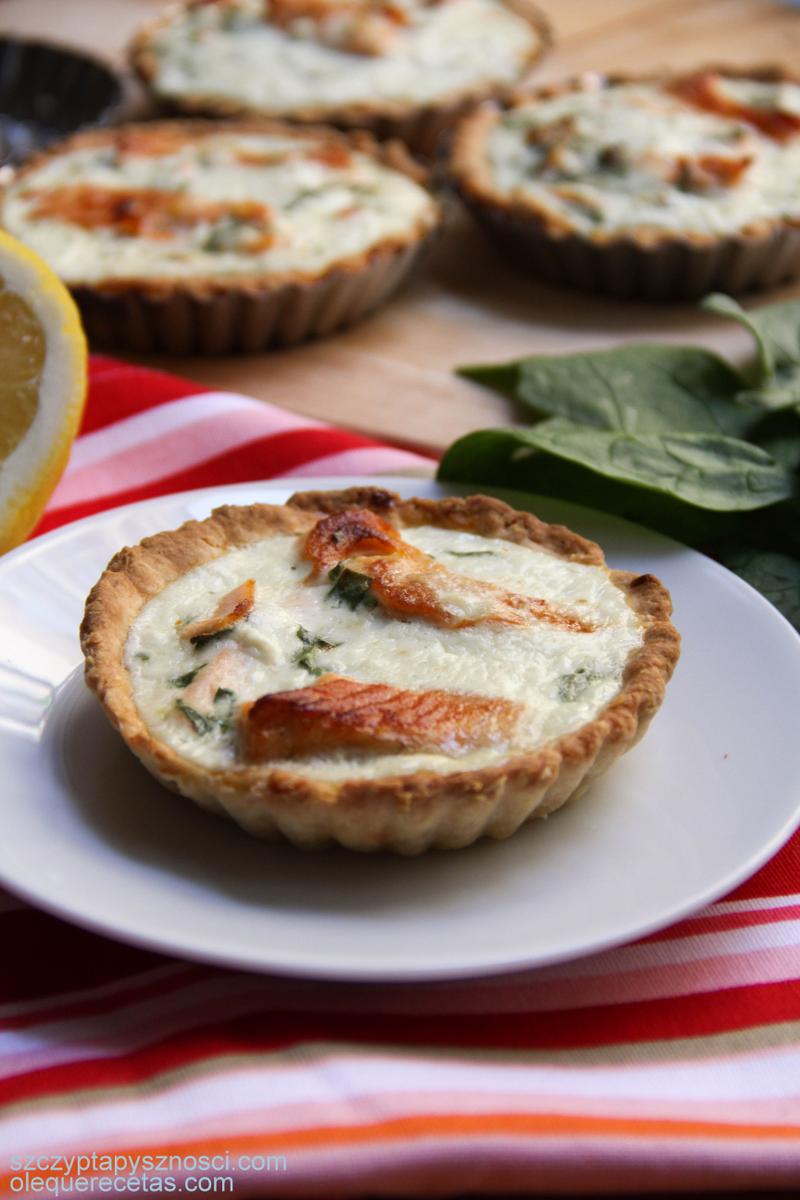 mini tartas con salmón