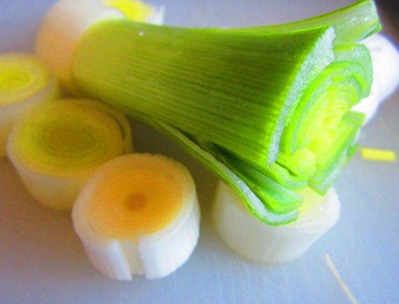 Manera fácil limpiar puerro