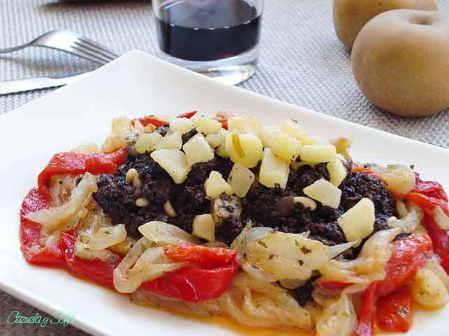 Morcilla-con-manzana-y-piñones