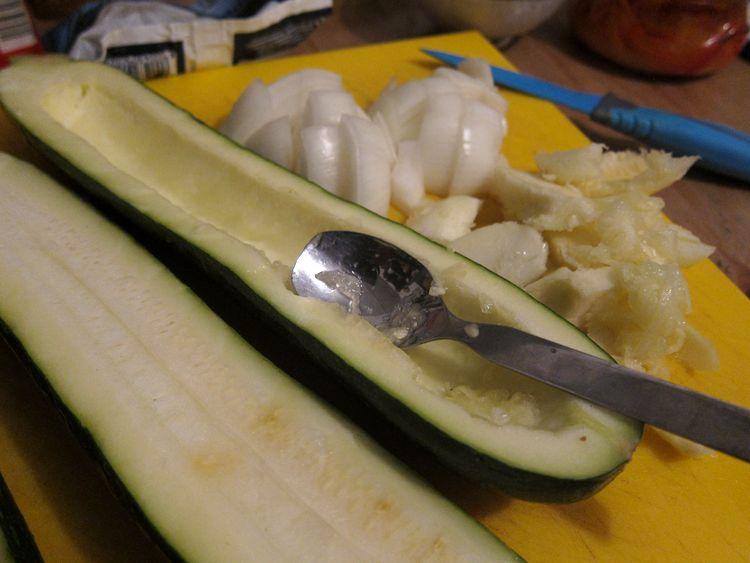 calabacines-con-salsa-de-nueces-y-queso-04