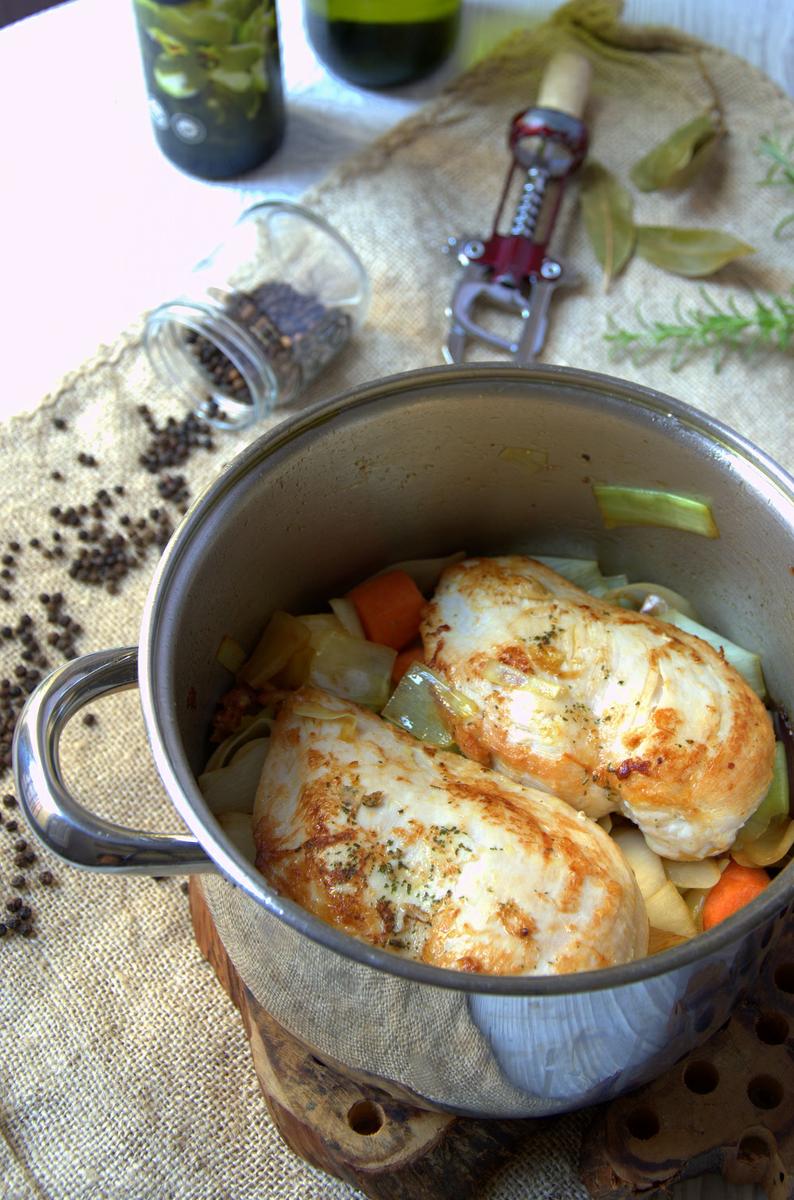 Pechugas de pollo y verduras doradas