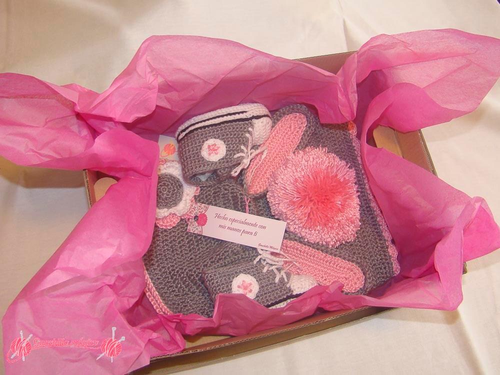 disfraz de conejita y deportivas en ganchillo (4)