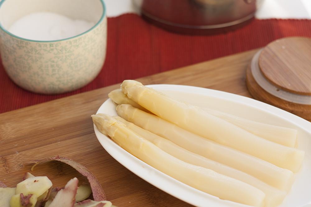 la-cuchara-azul-crema-esparragos-wtm-1