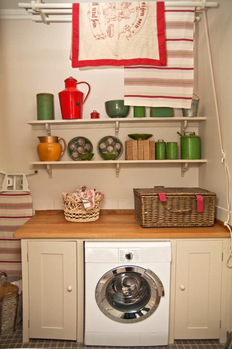 cuarto de lavado rojo y verde