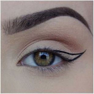 delineador de ojos-b