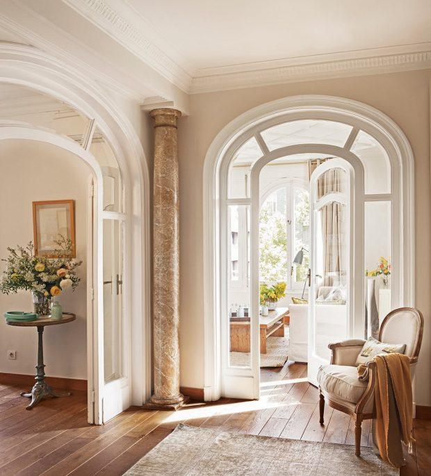 puerta en arco blanco