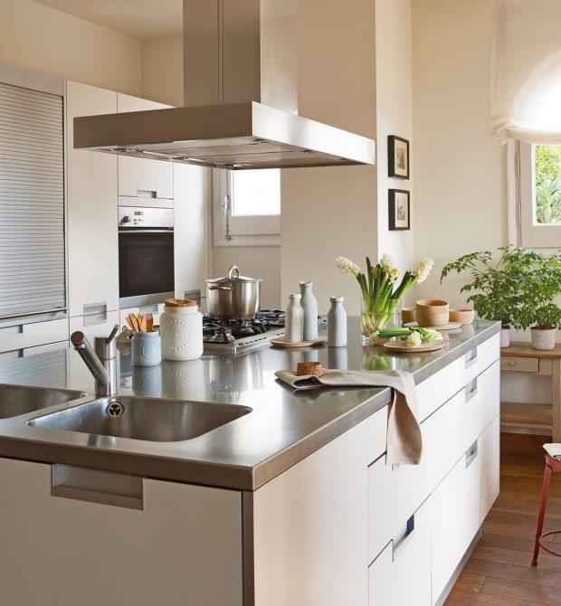 open concept classic kitchen