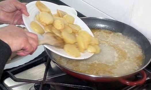 Ponemos las patatas fritas