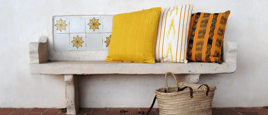 banco-de-piedra-mallorquin-con-cojines1