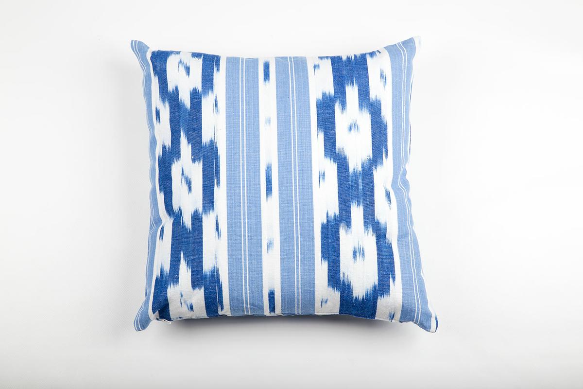 COJIN-SIMPLE-104-AZUL-IKAT