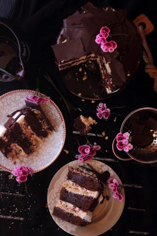 Tarta de Brownie con Queso, Coco y Nueces 4