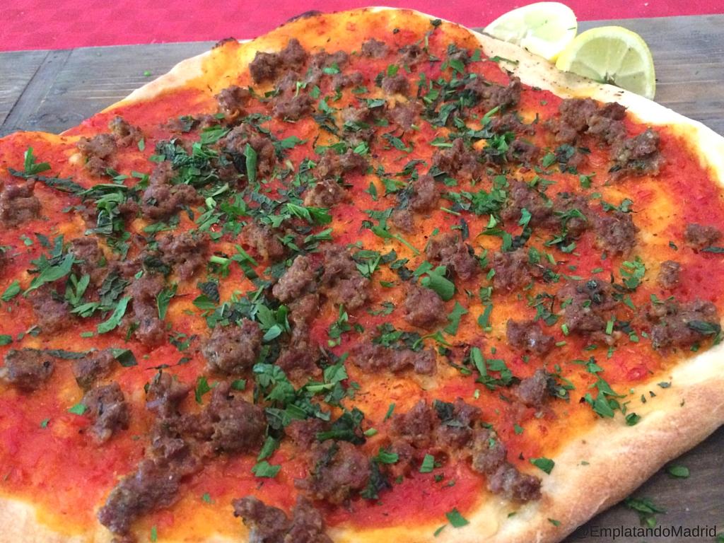 Hornéala a todo lo que pueda tu horno hasta que la carne esté bien dorada