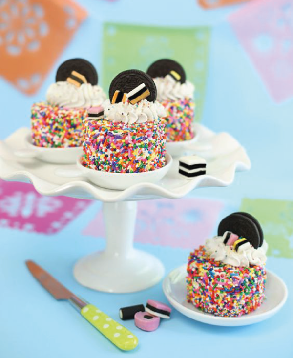 tortas-decoradas-con-granas-de-colores