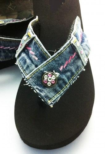 personalizar las chanclas con tela vaquera