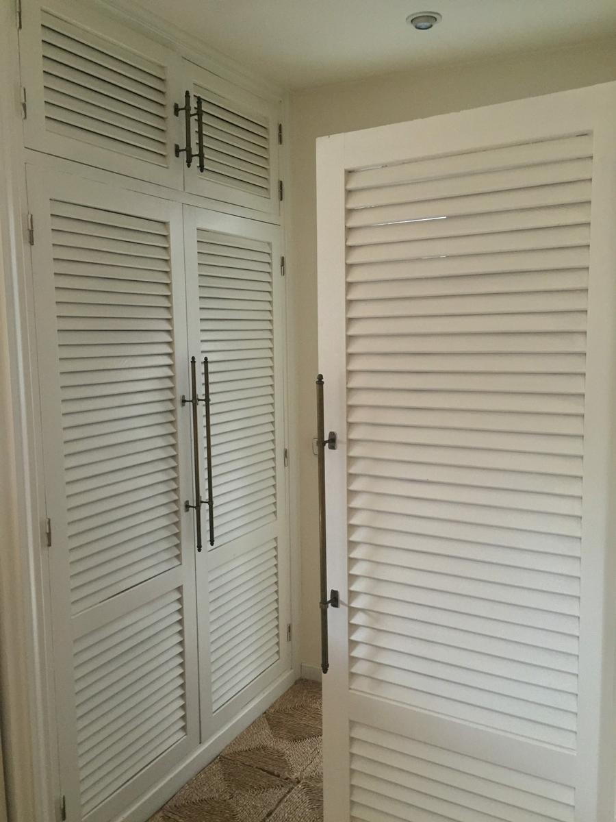 armario y puerta habitacion tirador vintage