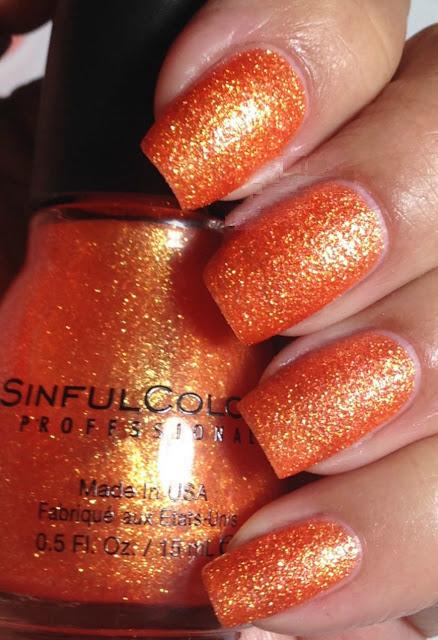 18-Hot-Nail-Polish-Color-Trends-for-This-Season-11