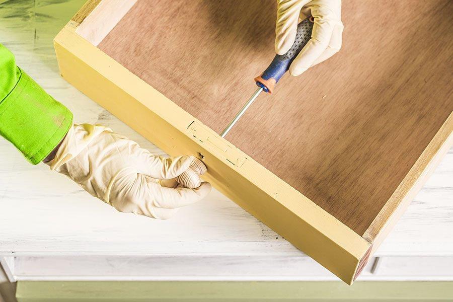 transformar una comoda pomos