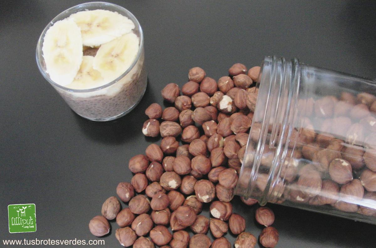 Puddin de chía y avellanas