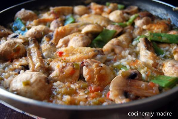 arroz-con-pollo-y-champiñones-final