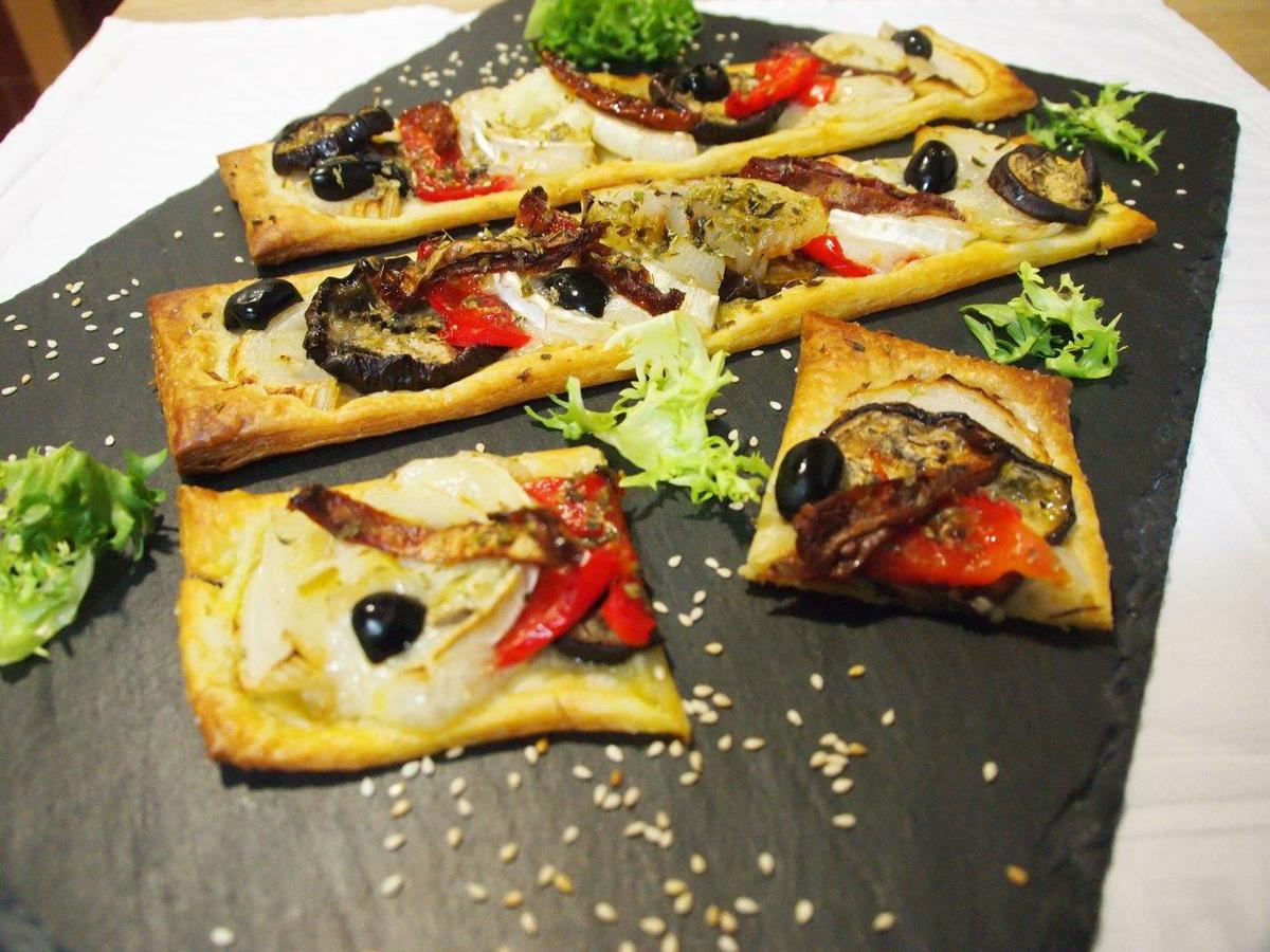 Hojaldres de hortalizas y queso de cabra