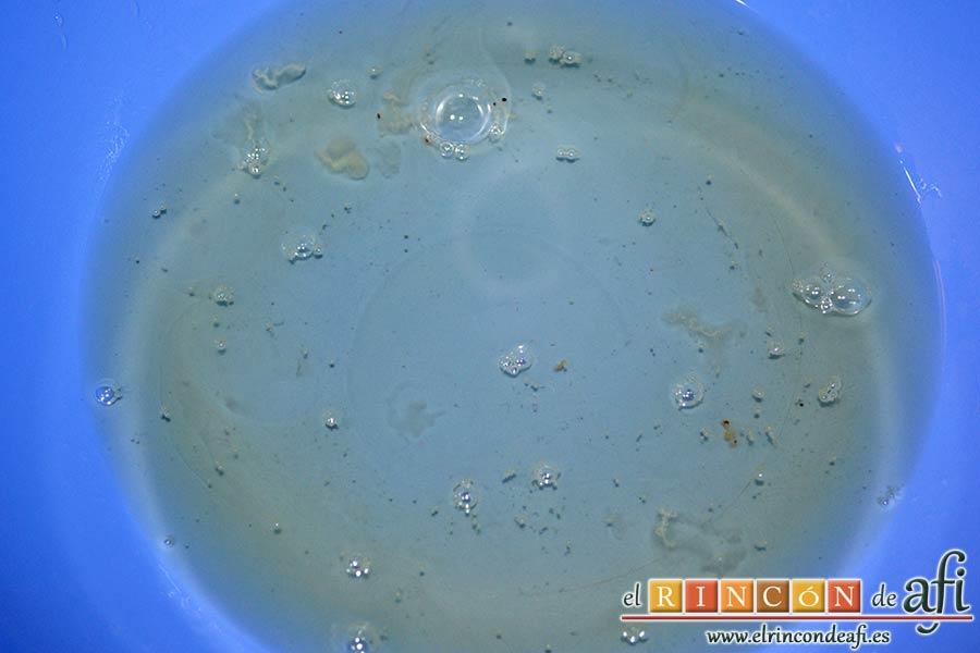 Brazo gitano con doble relleno, separar las claras