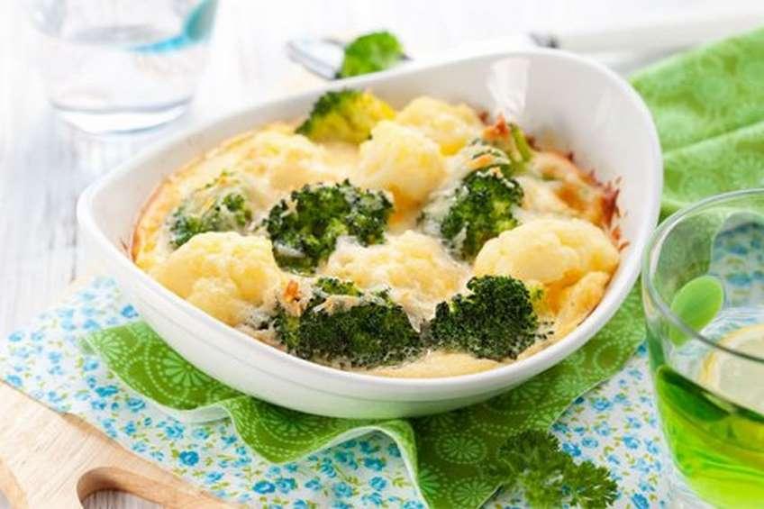 brocoli-y-coliflor-gratinados-con-queso.jpg