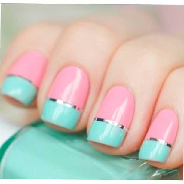 Diseño de uñas a la francesa color pastel