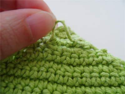 funda de móvil a ganchillo presilla