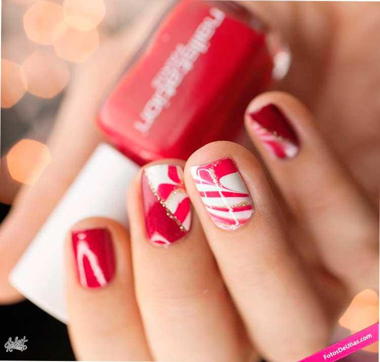 Uñas rojas caramelo