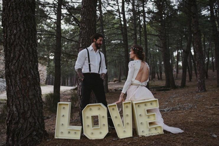 Una seción editorial love day en All Lovely Party