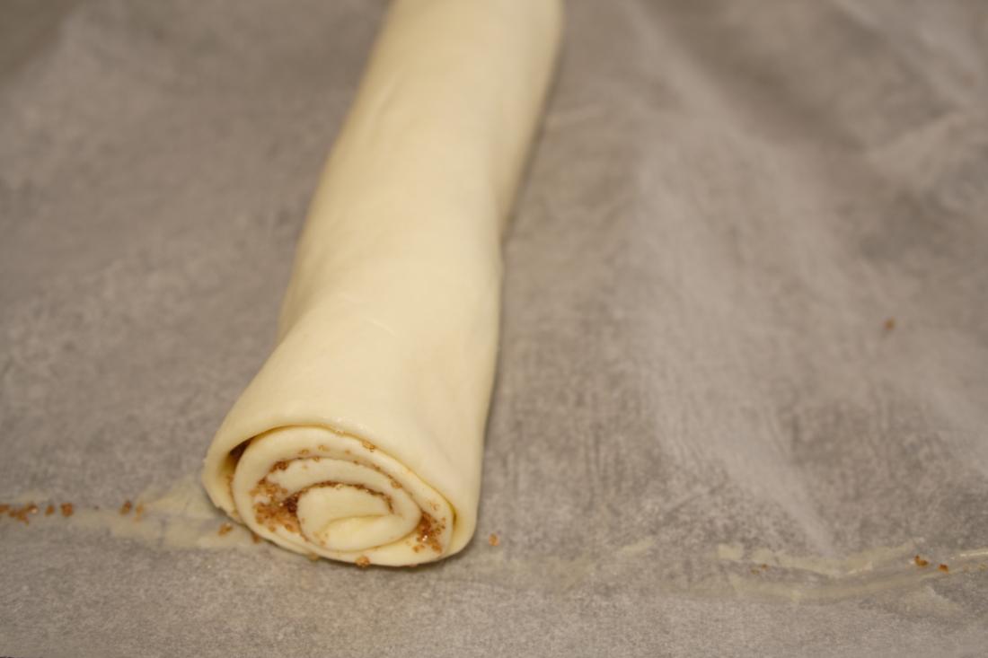 CARACOLAS DE HOJALDRE CON PASAS 6