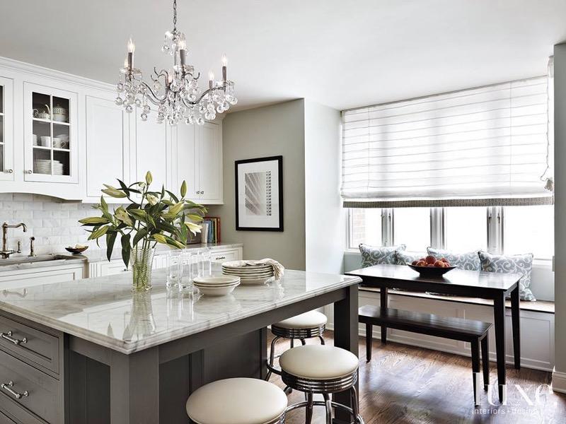 Light granite kitchen countertops with two toned wood cabinets | My Sweet Things