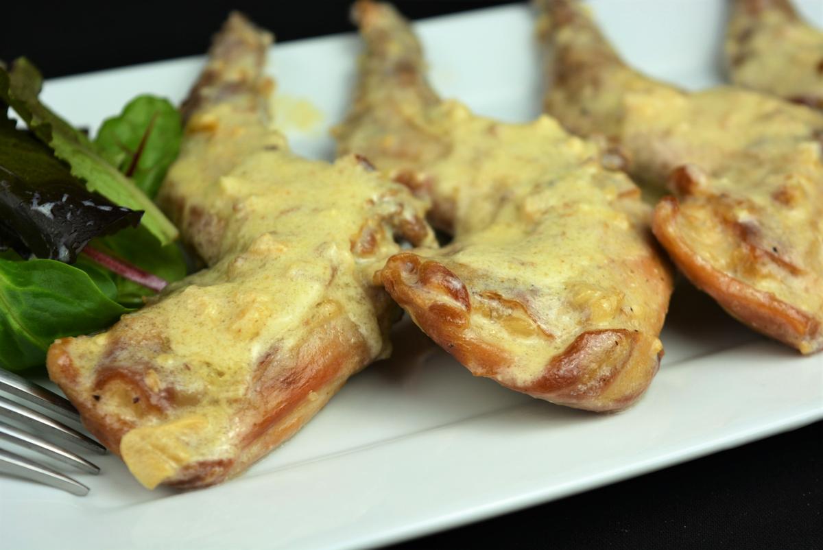 Conejo con salsa de nueces.JPG