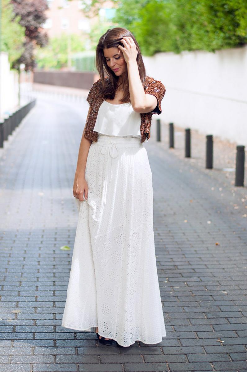 combinar una falda larga