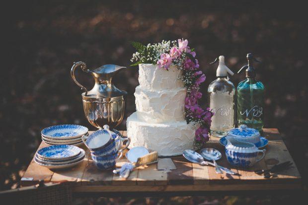 cake wedding table